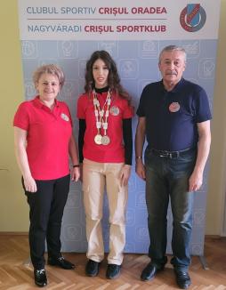 Orădeanca Andrea Muntean va participa la Campionatele Europene şi Mondiale de scrimă pentru cadeţi