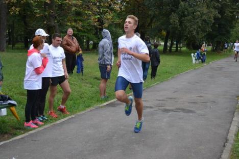 Promenada inimii: Alergare matinală pentru sănătate, în Parcul Brătianu (FOTO/VIDEO)