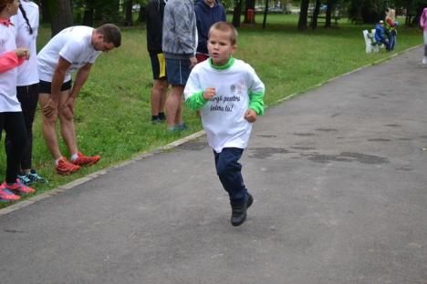 Promenada inimii: Alergare matinală pentru sănătate, în Parcul Brătianu (FOTO/VIDEO)