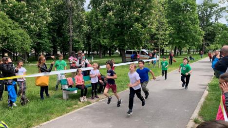 Crosul “Pro Europa” s-a reluat în acest an în Oradea, cu aproape 200 de concurenţi la start (FOTO)