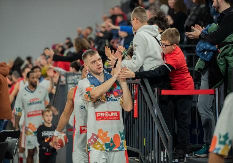 Meci decisiv în Oradea Arena: Baschetbaliștii CSM înfruntă miercuri seara echipa Keravnos BC în FIBA Europe Cup