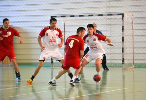 Handbaliștii de la CSM Oradea au terminat la egalitate derby-ul campionatului, cu HC Adrian Petrea Reșița (FOTO)