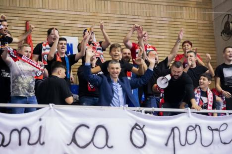 Victorie pentru echipa de baschet CSM CSU Oradea, la împlinirea a 10 ani de când Cristian Achim e antrenorul orădenilor (FOTO)