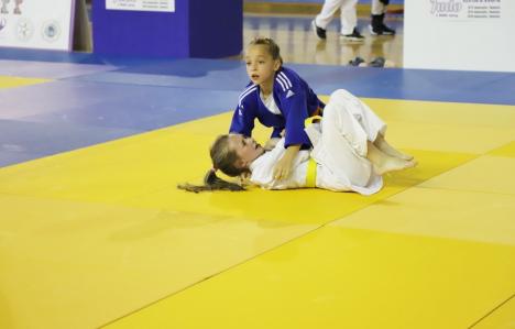 Judoka de la LPS – Champions Oradea au câştigat ediţia din acest an a Cupei Transilvania din Cluj (FOTO)