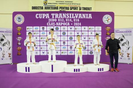 Judoka de la LPS – Champions Oradea au câştigat ediţia din acest an a Cupei Transilvania din Cluj (FOTO)