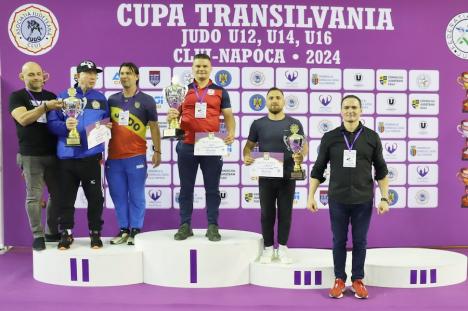 Judoka de la LPS – Champions Oradea au câştigat ediţia din acest an a Cupei Transilvania din Cluj (FOTO)