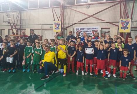 Echipa din Debrecen a câştigat Cupa Moş Crăciun de la Colegiul 'Traian Vuia' din Oradea