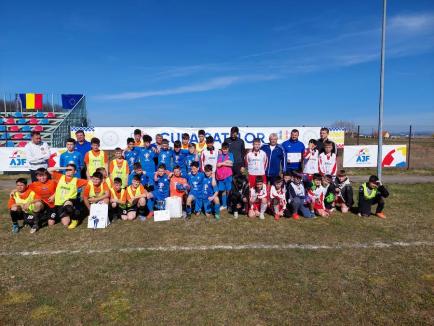 Echipa comunei Sânmartin a câştigat din nou Cupa Satelor la fotbal din judeţul Bihor (FOTO)
