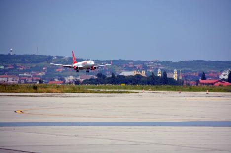 De acasă, în vacanţă! Până în toamnă, Paralela 45 face curse săptămânale spre Antalya, de pe Aeroportul din Oradea (FOTO / VIDEO)