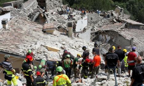 Doi români, morţi în urma cutremurului din Italia. Alţi patru sunt răniţi şi opt dispăruţi