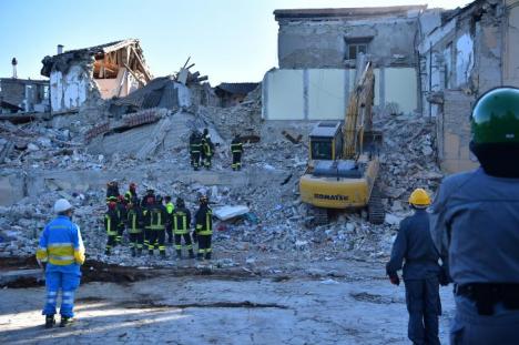 Nou bilanţ al cutremurului din Italia: 6 români morţi, 5 răniţi şi 17 dispăruţi