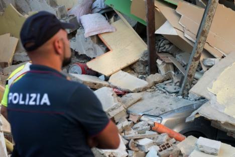 Cutremur în Italia: Două persoane au murit, 2.600 de persoane sunt sinistrate, peste 1.000 de turişti au plecat