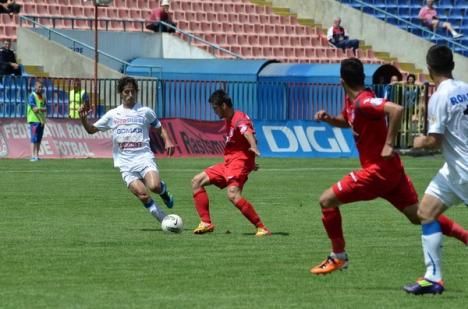 Surpriză: FC Bihor a învins lidera Gloria Bistriţa cu 2-0 (FOTO)