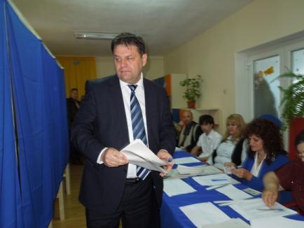 PDL-istul Mihai Groza: Am votat pentru ca orădenii să fie respectaţi în oraşul lor (FOTO)