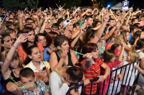 Şi mai mulţi spectatori la Music Mix Evo: Orădenii au strigat pentru Andra şi Connect-R (FOTO/VIDEO)