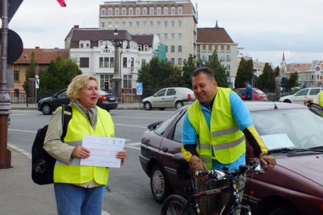 Bicicleta, cel mai rapid mijloc de transport în Oradea. Peste 500 de orădeni au pedalat victorioşi prin oraş (FOTO/VIDEO)