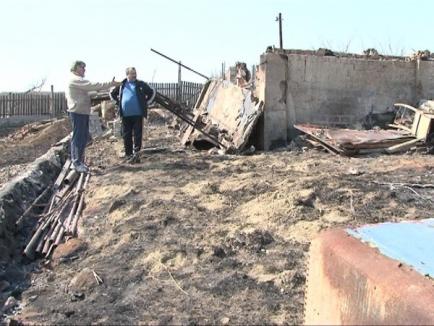 Record nedorit: Peste 70 de incendii, inclusiv la case, cauzate de arderi necontrolate într-o singură zi (FOTO)