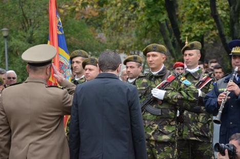 Cinste soldaţilor! Orădenii au sărbătorit Ziua Armatei (FOTO/VIDEO)