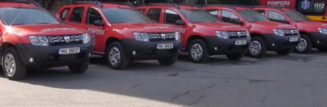 Pompierii bihoreni au primit cinci maşini Dacia Duster
