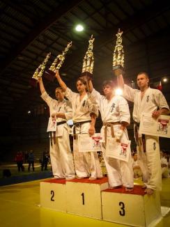 Orădeanul Marius Ilaş, pentru a cincea oară campion european la Karate Kyokushin (FOTO)