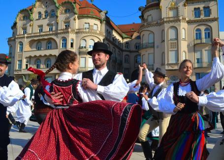 Seri animate în Oradea: 'Libertango' şi dansuri populare, în Piaţa Unirii 