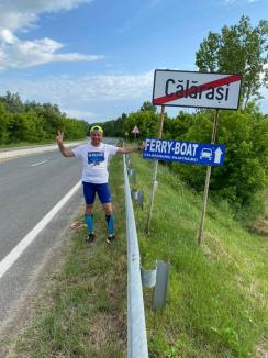 1.400 de kilometri, în alergare. Dănuţ Cernat a ajuns la Oradea, într-un maraton pentru copiii poliţiştilor care au murit infectaţi cu Covid-19 (FOTO / VIDEO)