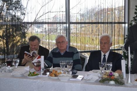 Ioan Degău, fostul şef al BNR Bihor, a lansat volumul doi al antologiei "Crişana tradiţională" (FOTO)