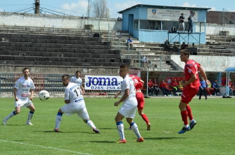 Surpriză: FC Bihor a învins lidera Gloria Bistriţa cu 2-0 (FOTO)