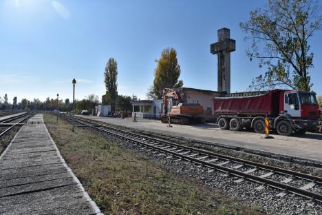 Gara Velența, demolată. În locul ei va fi construită o clădire nouă (FOTO/VIDEO)