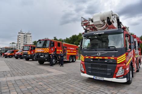 Ziua Pompierilor, sărbătorită la Oradea: Copiii au aflat ce înseamnă să fii salvator (FOTO)