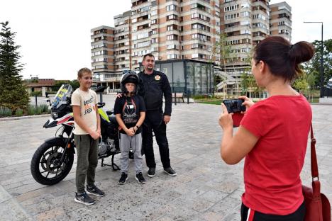 Ziua Pompierilor, sărbătorită la Oradea: Copiii au aflat ce înseamnă să fii salvator (FOTO)