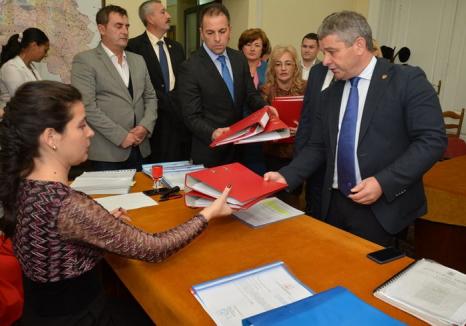 Listele PSD Bihor pentru alegerile parlamentare, deschise de Bodog şi Bogdan (FOTO)