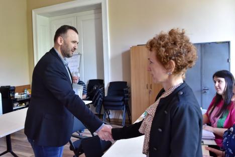 USR-iștii și-au înregistrat candidații la CJ Bihor, Primăria și Consiliul Local Oradea. Printre ei, deputatul Dehelean și... Thomas Becket (FOTO)