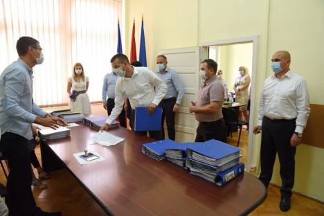 Oamenii lui Bolojan: Mircea Mălan, Anca Grama şi Marcela Prada, printre candidaţii PNL la Consiliul Judeţean Bihor (FOTO)