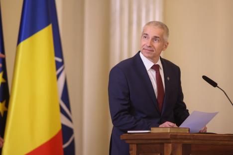 Guvernul Ciolacu 2 a fost învestit, miniștrii au depus jurământul. Bolojan: „Că ne place, că nu ne place, este o decizie bună” (FOTO)