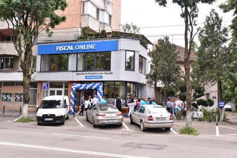 Soluţii de top: Fiscal Online şi-a inaugurat noul sediu din Oradea, pe Bulevardul Dacia nr. 14, pentru a fi mai aproape de clienți (FOTO / VIDEO)