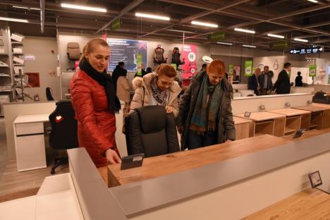 Mömax se deschide la Oradea joi, cu 31.000 de articole și reduceri de prețuri. Vezi cum arată mega-magazinul! (FOTO / VIDEO)