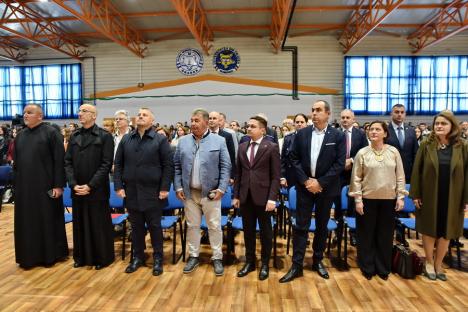 Universitatea din Oradea începe noul an cu un număr record de studenți și prima în țară la numărul specializărilor de masterat (FOTO)