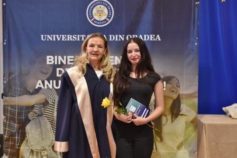 Universitatea din Oradea începe noul an cu un număr record de studenți și prima în țară la numărul specializărilor de masterat (FOTO)