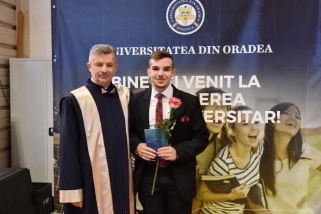 Universitatea din Oradea începe noul an cu un număr record de studenți și prima în țară la numărul specializărilor de masterat (FOTO)