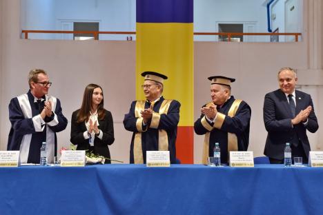 Universitatea din Oradea începe noul an cu un număr record de studenți și prima în țară la numărul specializărilor de masterat (FOTO)