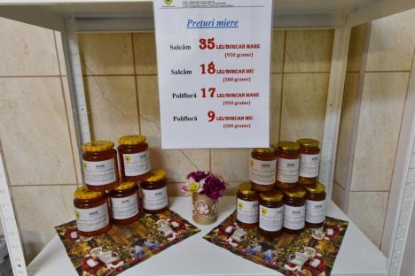 Mâncaţi din Bihor! Direcţia Silvică a deschis în Oradea un magazin cu fructe culese din pădurile judeţului şi păstrăvi crescuţi în ocoalele silvice (FOTO)