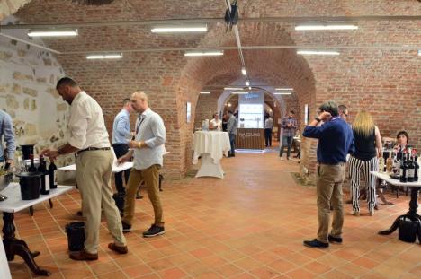 A început Salonul Millésime: E raiul iubitorilor de vinuri, în Cetatea Oradea (FOTO)