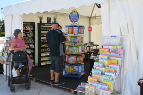S-a deschis Târgul Gaudeamus: Reduceri de până la 80% și cărți oferite gratuit! (FOTO / VIDEO)