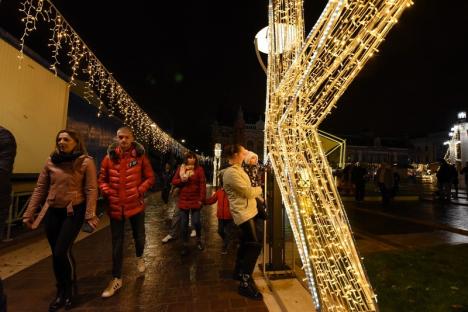 S-a deschis Târgul de Crăciun în Oradea. Vezi cum arată! (FOTO / VIDEO)