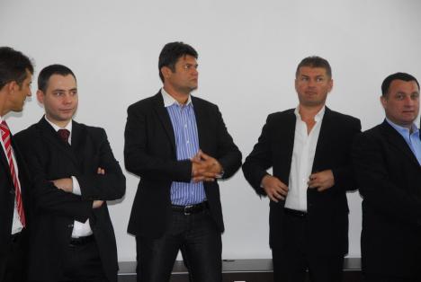 Rafinăria fantomă: Afaceriştii Rácz Attila, Călin Bălaj şi Antonino Papalia, acuzaţi de constituire de grup criminal organizat şi evaziune fiscală (FOTO)