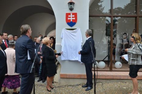 Ambasadorul Jan Gabor a inaugurat consulatul onorific slovac din Cetate (FOTO)