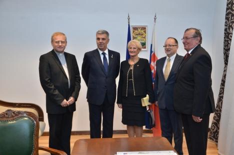 Ambasadorul Jan Gabor a inaugurat consulatul onorific slovac din Cetate (FOTO)