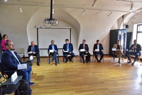 Candidații la Primăria Oradea şi Consiliul Judeţean Bihor s-au întâlnit cu patronii bihoreni, în prima dezbatere din campania electorală (FOTO)