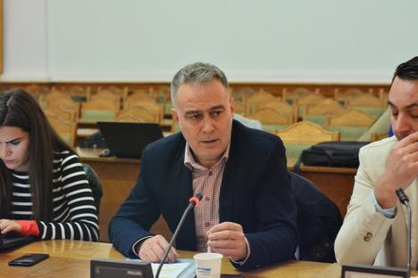 Primarul Bolojan la dezbaterea taxelor: 'Eu aş propune un impozit pe tupeul politic, care să se aplice în special membrilor PSD!' (FOTO)